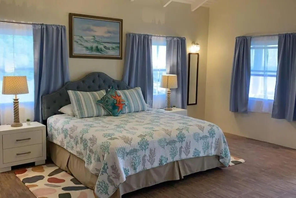 The Pearl - Spacious Air Conditioned 3Bd, 2Bth Villa With Gorgeous Views Old Road